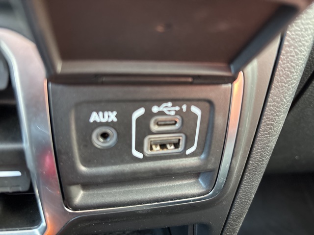 2022 Jeep Wrangler Unlimited Sahara Altitude photo 11