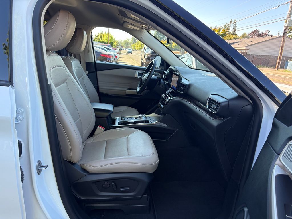 2023 Ford Explorer Limited photo 14