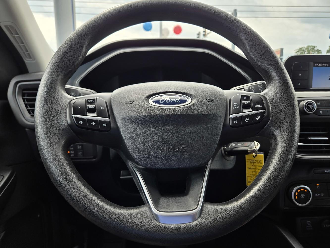 2022 Ford Escape S photo 14