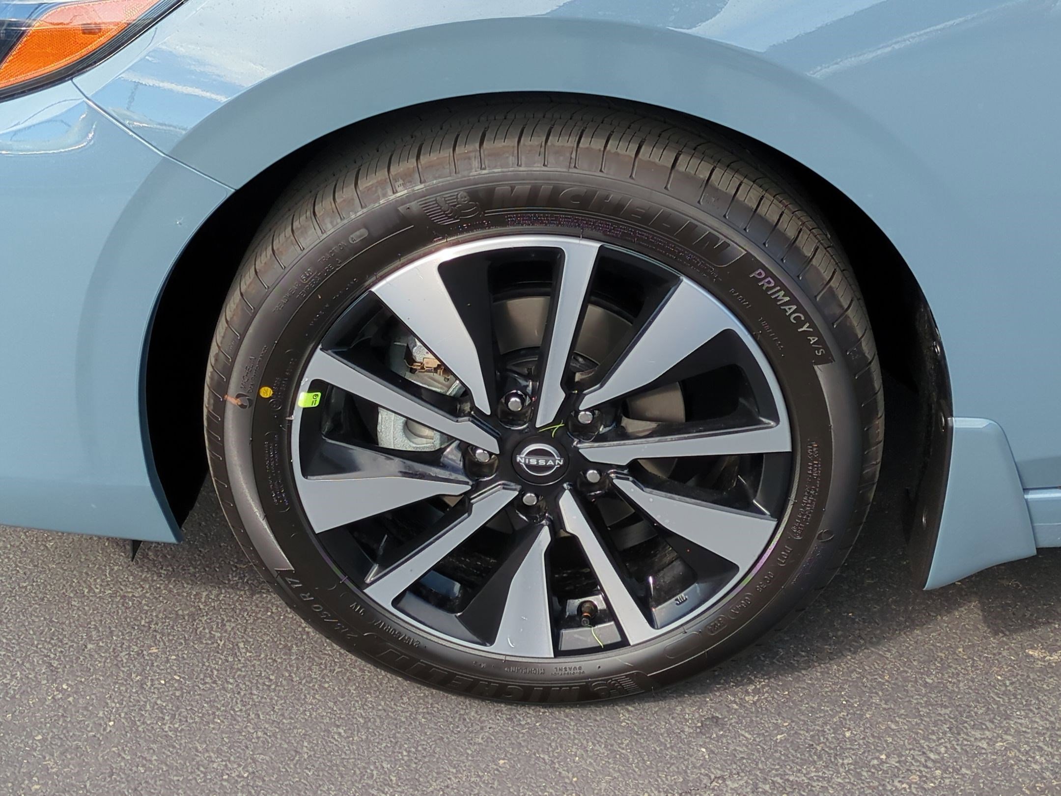 2025 Nissan Sentra SV photo 16
