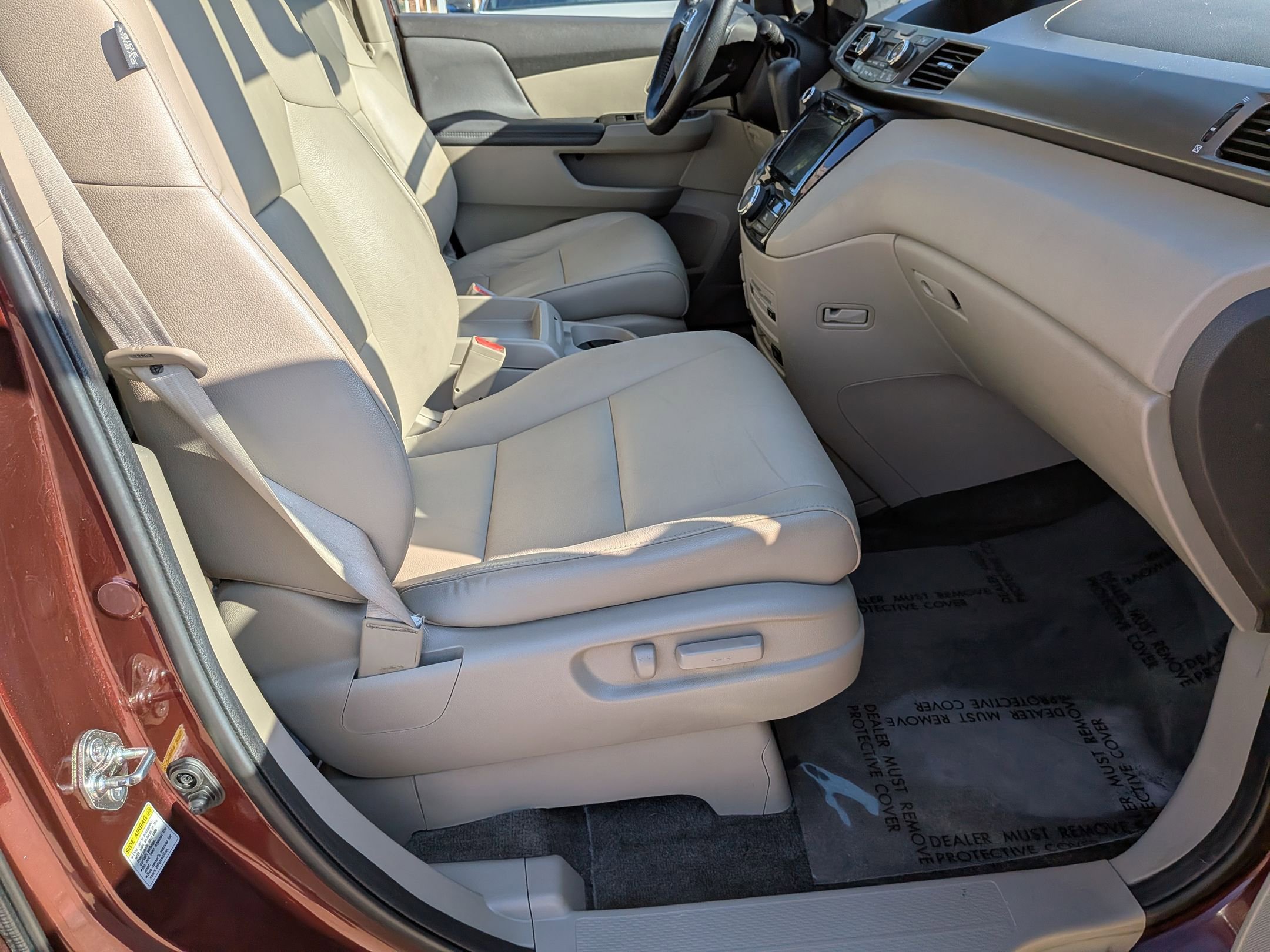 2016 Honda Odyssey EX-L photo 29