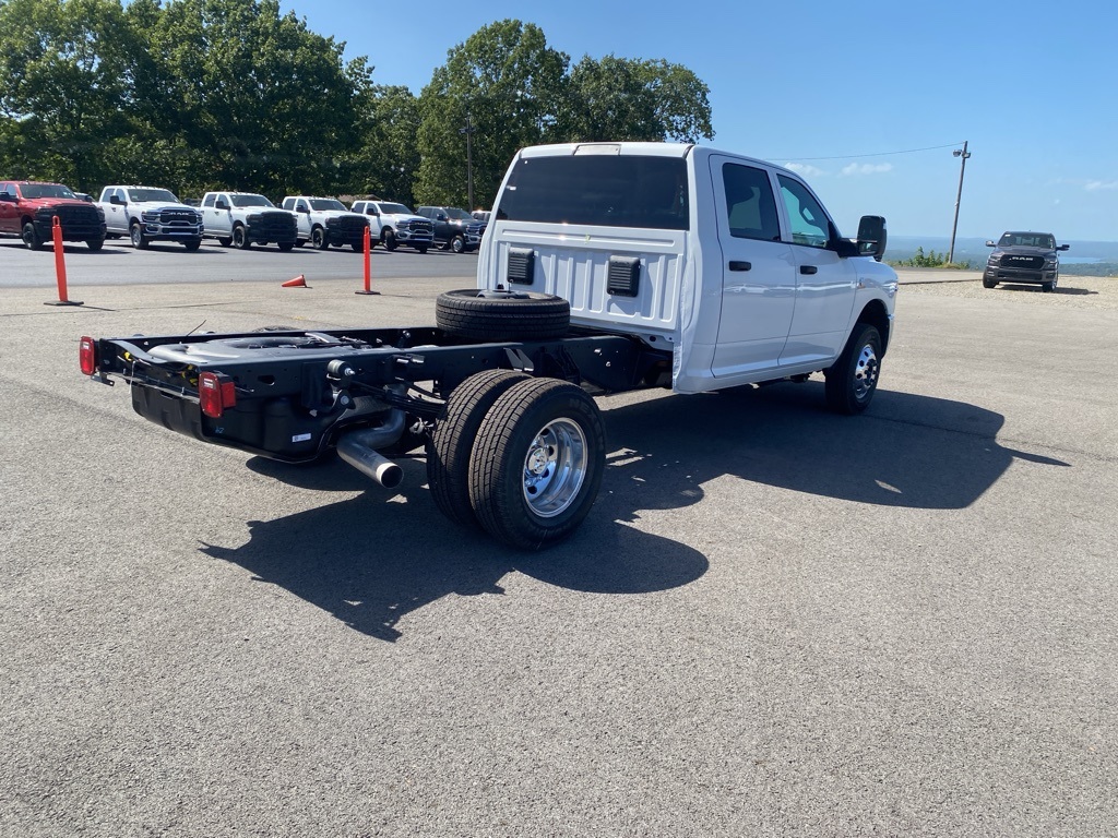 2025 Ram 3500 Tradesman photo 5