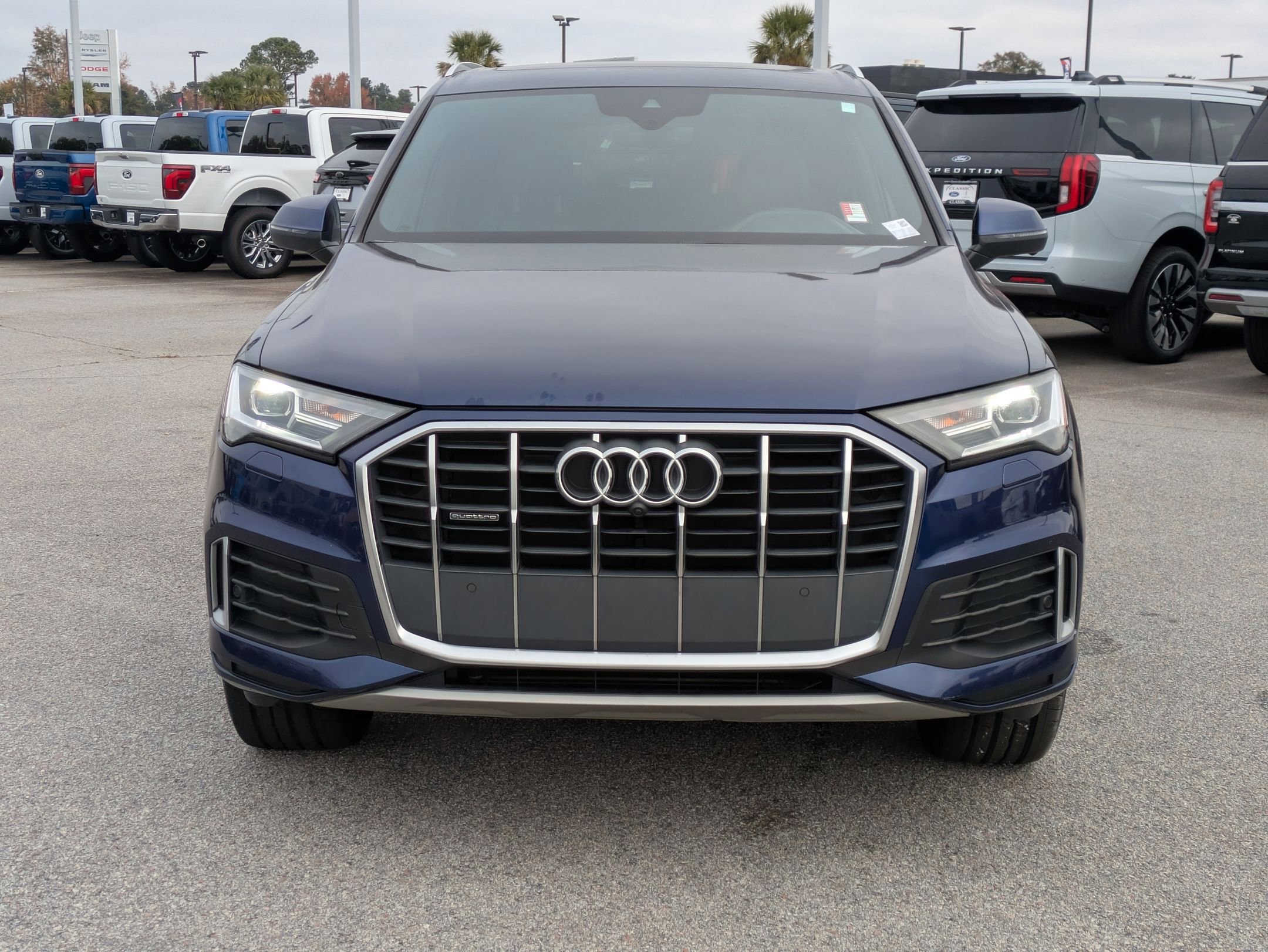 2021 Audi Q7 Premium Plus photo 2