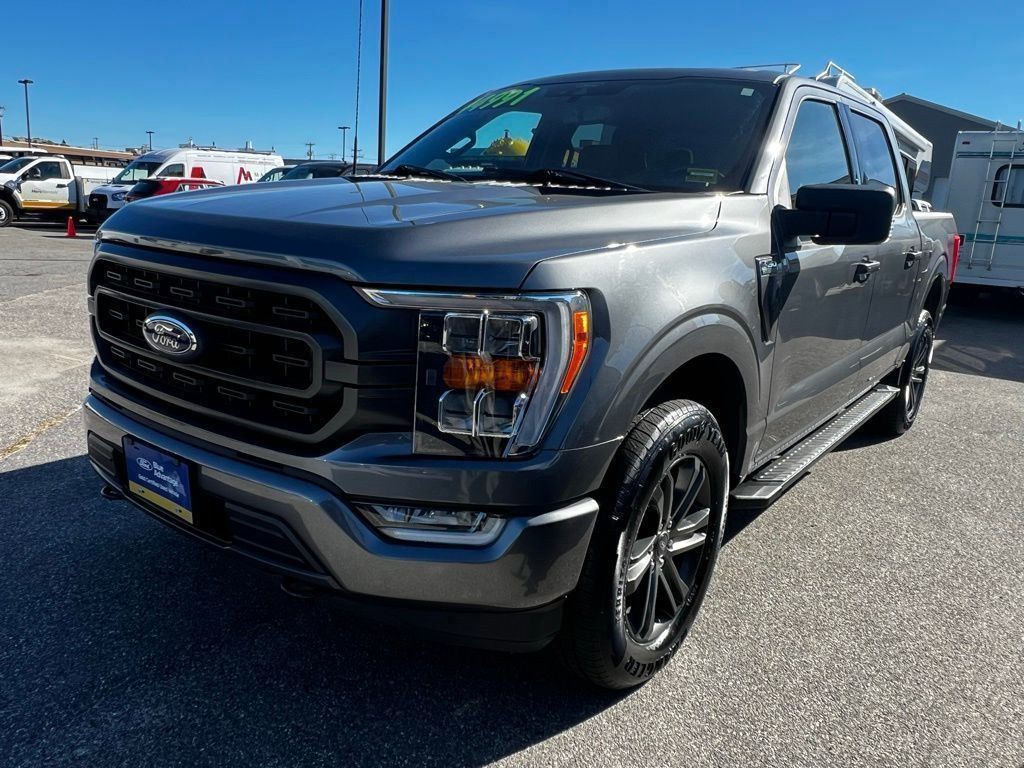 2022 Ford F-150 XLT photo 3
