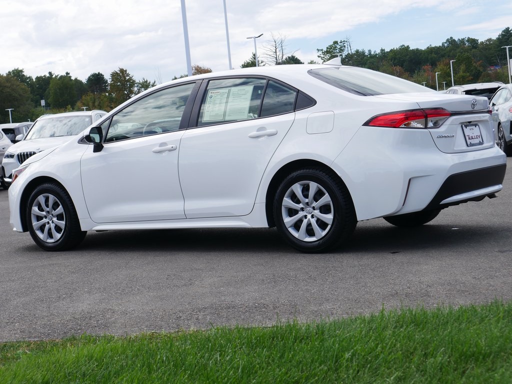2022 Toyota Corolla LE photo 5