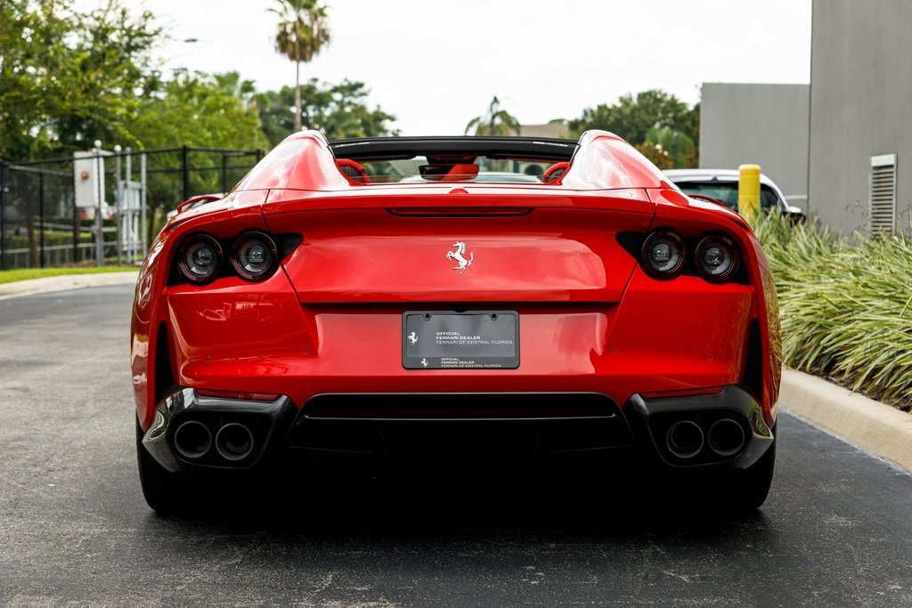 2022 Ferrari 812 GTS photo 4