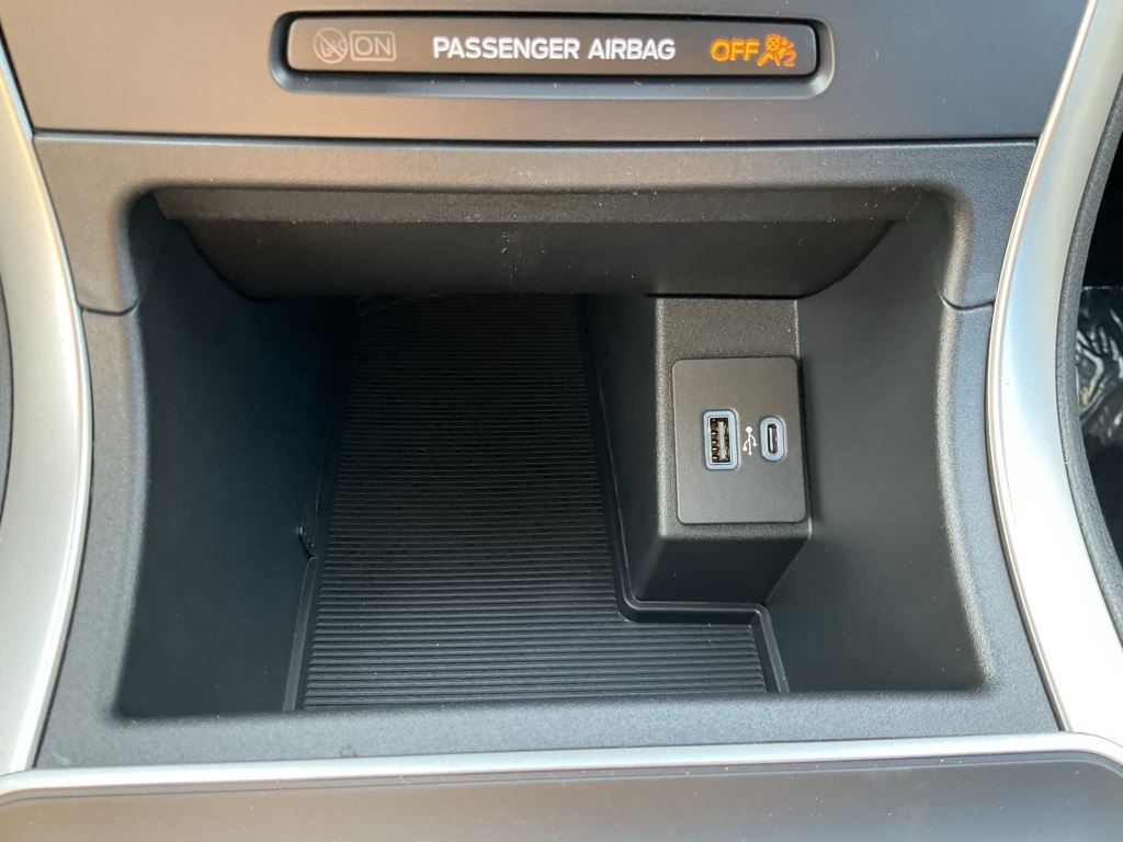 2024 Ford Edge SE photo 5