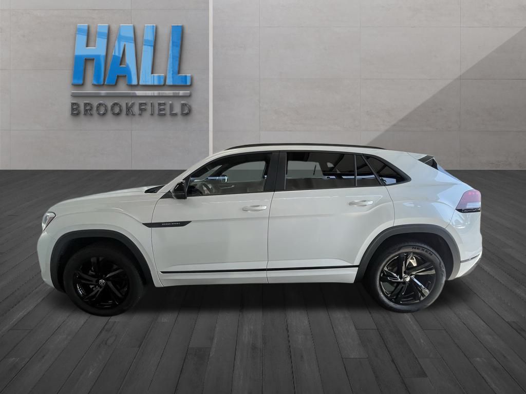 2025 Volkswagen Atlas Cross Sport SEL R-Line photo 2