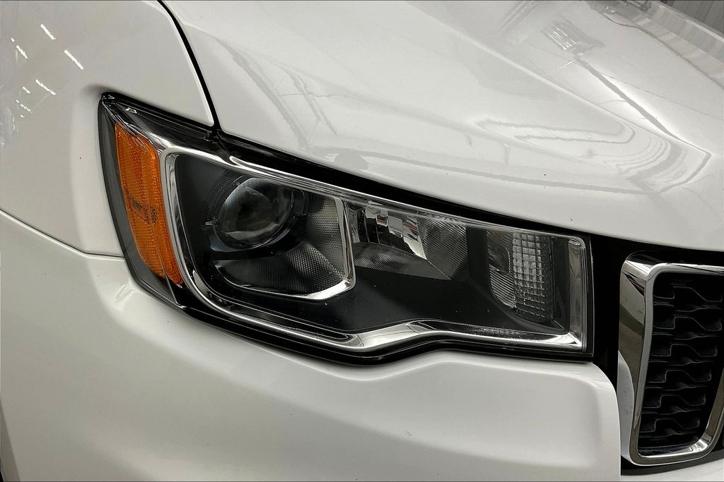 2020 Jeep Grand Cherokee Limited photo 27