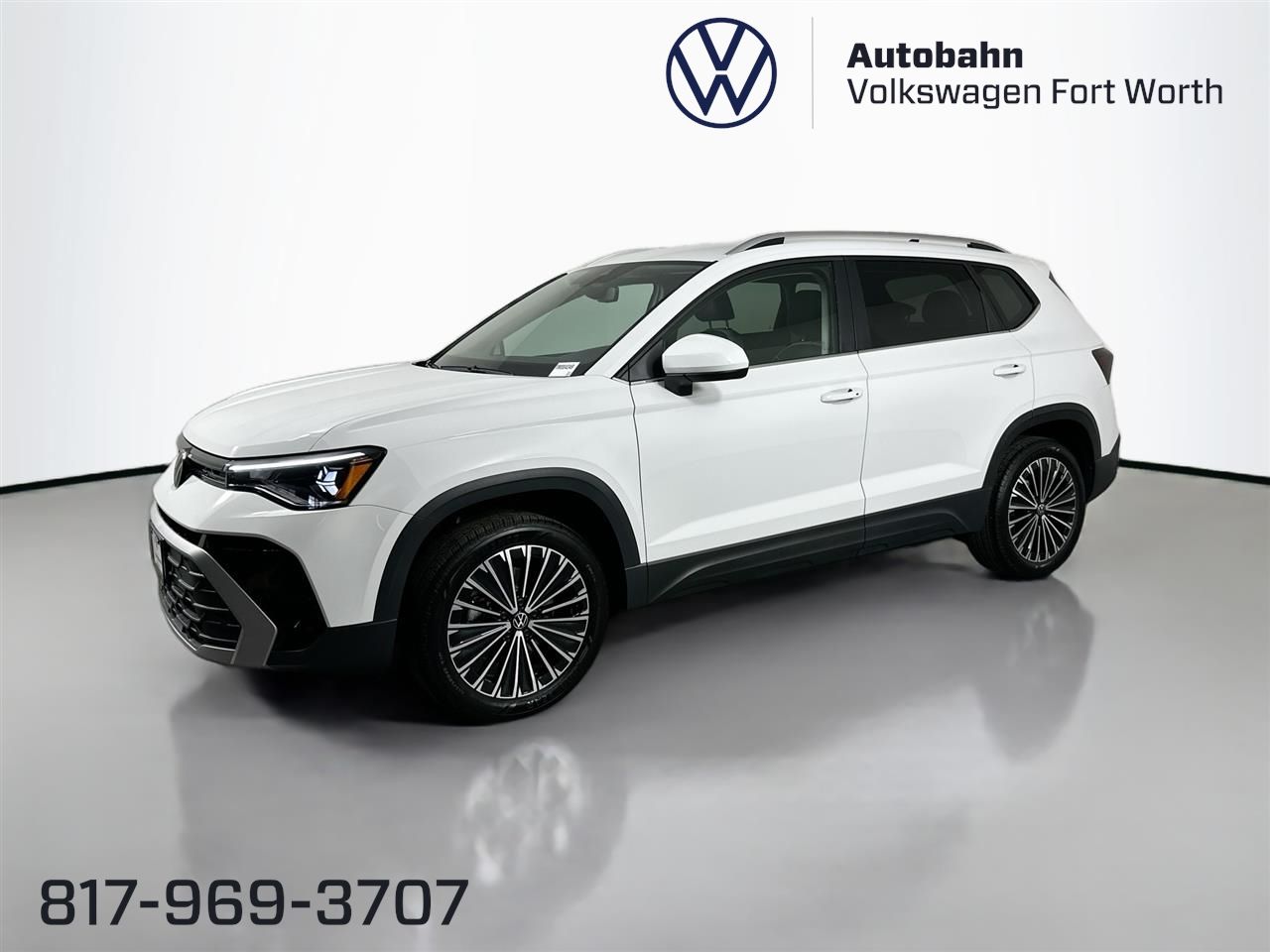 2026 Volkswagen Taos SE's photo