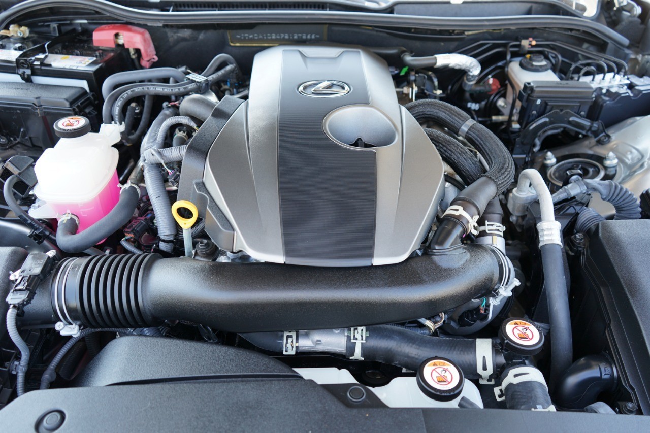 2023 Lexus IS 300 photo 31