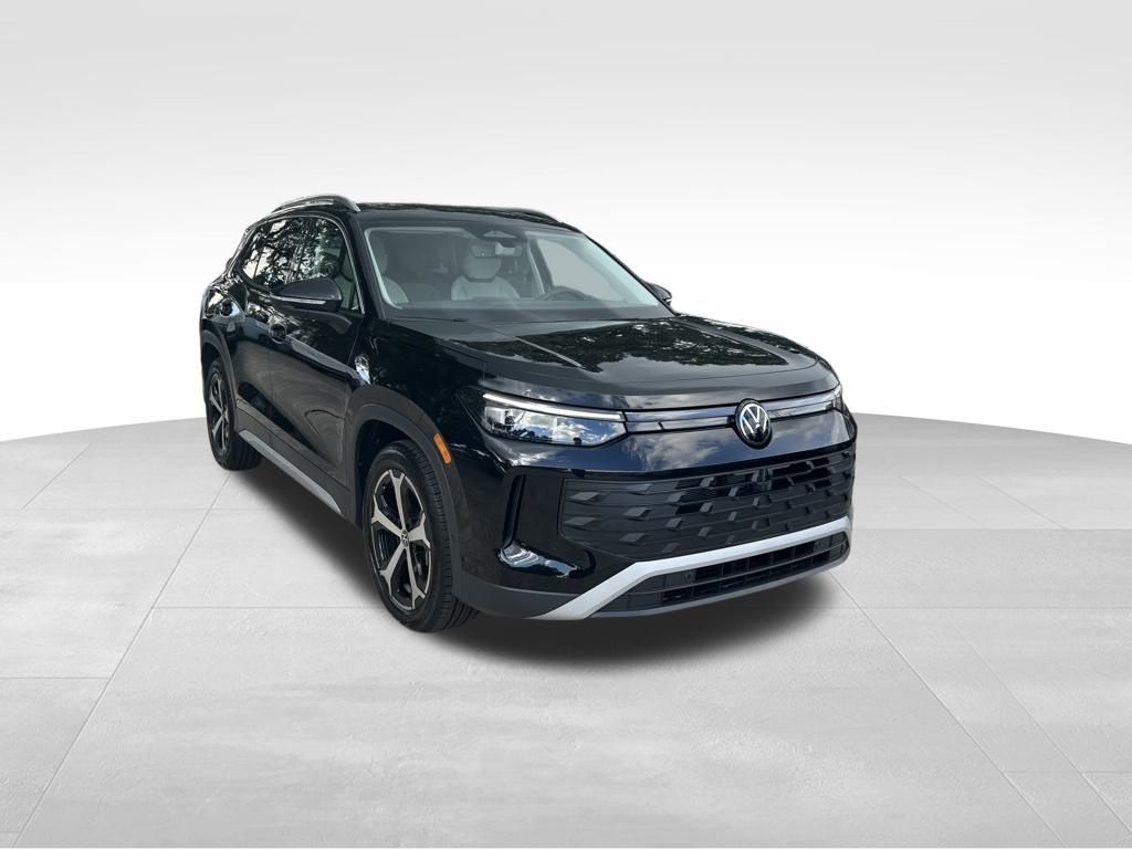 2025 Volkswagen Tiguan SE photo 2