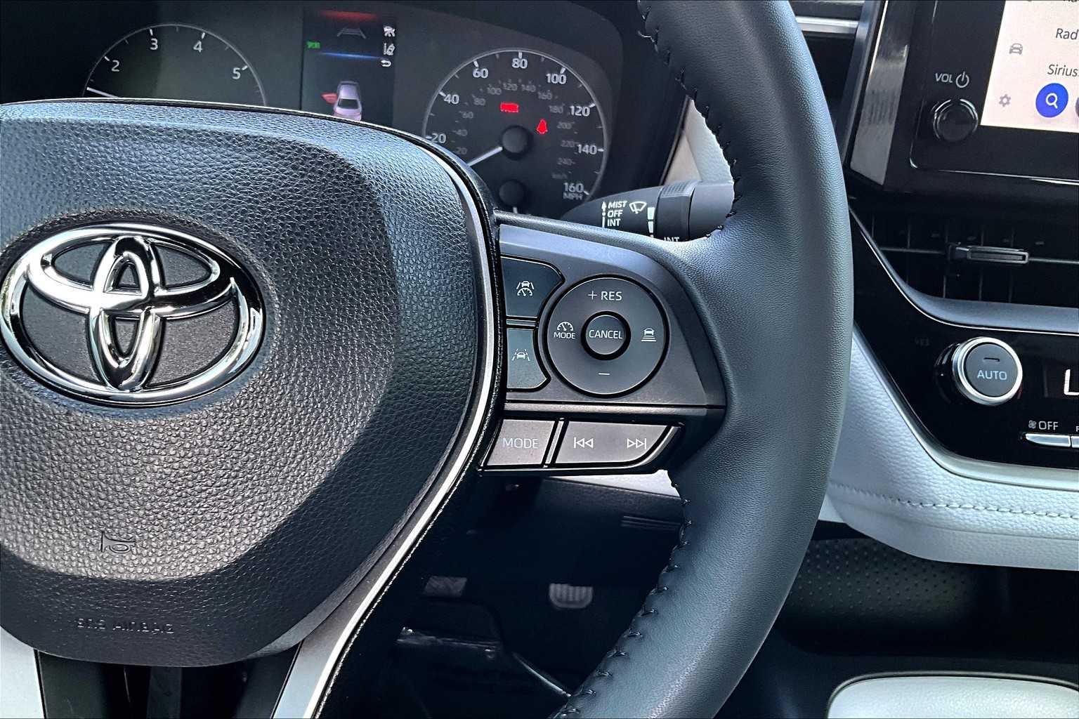 2024 Toyota Corolla XLE LE Premium SE photo 23