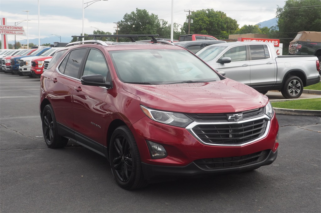 2021 Chevrolet Equinox LT photo 3