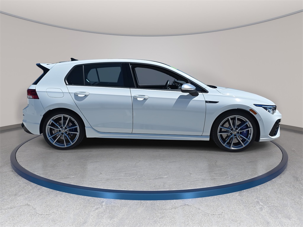2024 Volkswagen Golf R photo 4