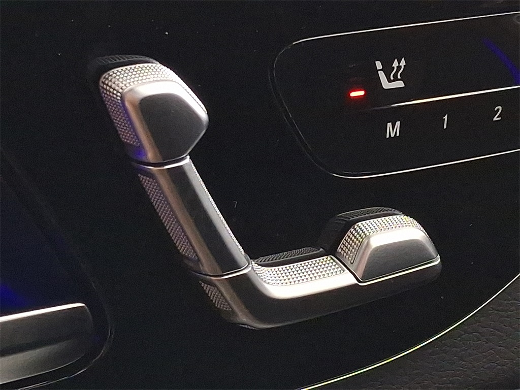 2025 Mercedes Benz GLC 350e 4MATIC photo 19