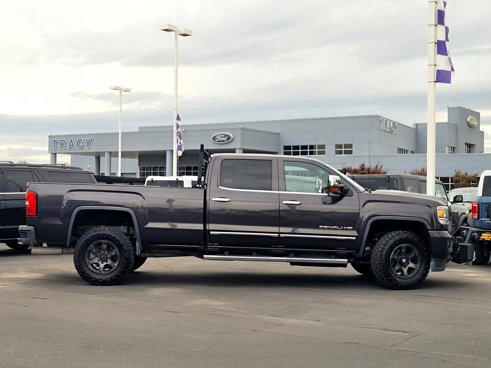 2016 Gmc Sierra Denali photo 3
