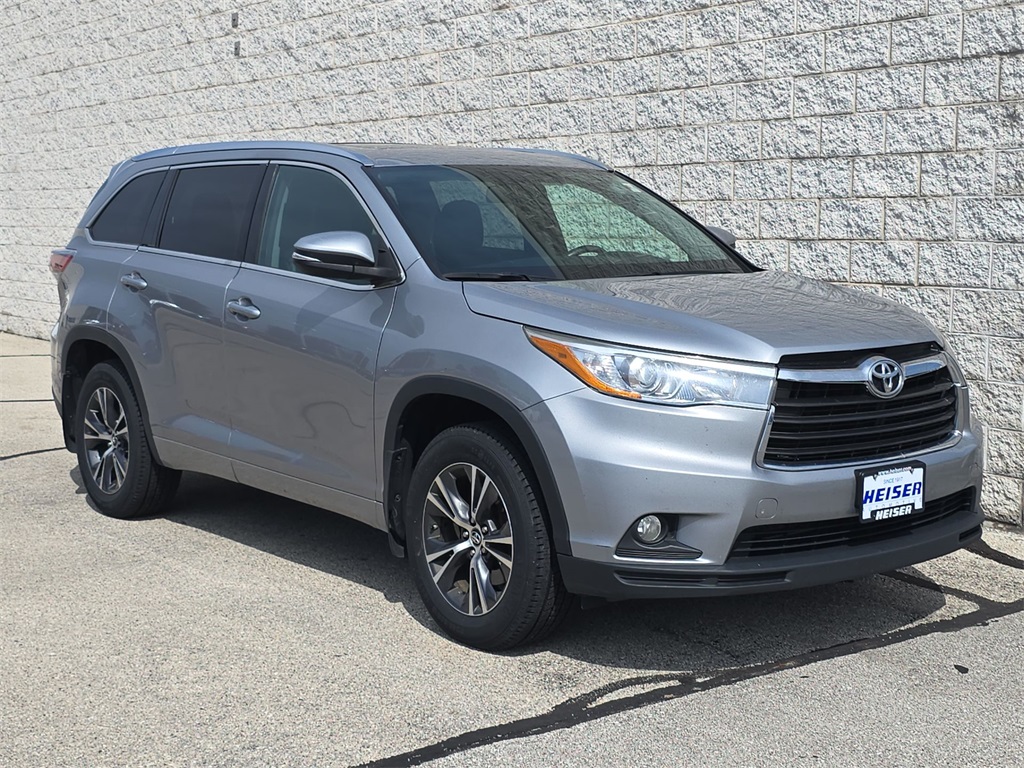 2020 Toyota Highlander Hybrid XLE photo 13