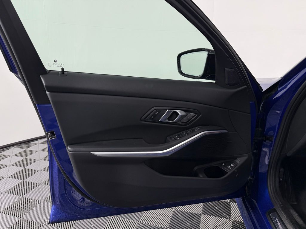 2024 Bmw 330e xDrive photo 13