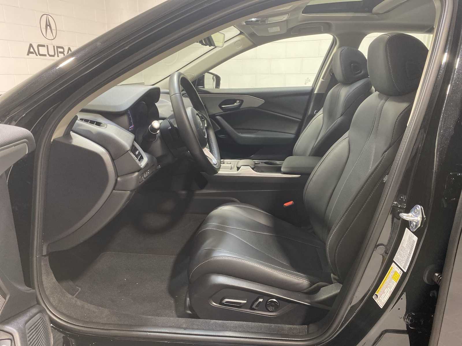 2025 Acura TLX Technology photo 2