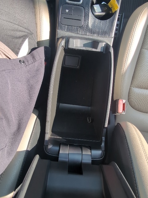 2022 Ford Escape Hybrid SEL photo 32