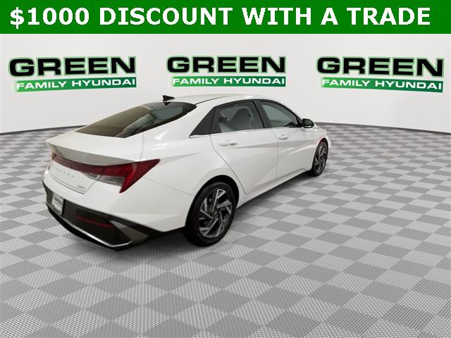2025 Hyundai Elantra Limited photo 14
