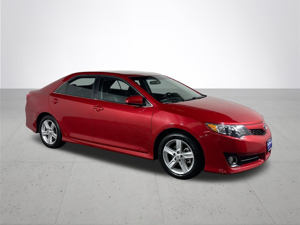2014 Toyota Camry L photo 4