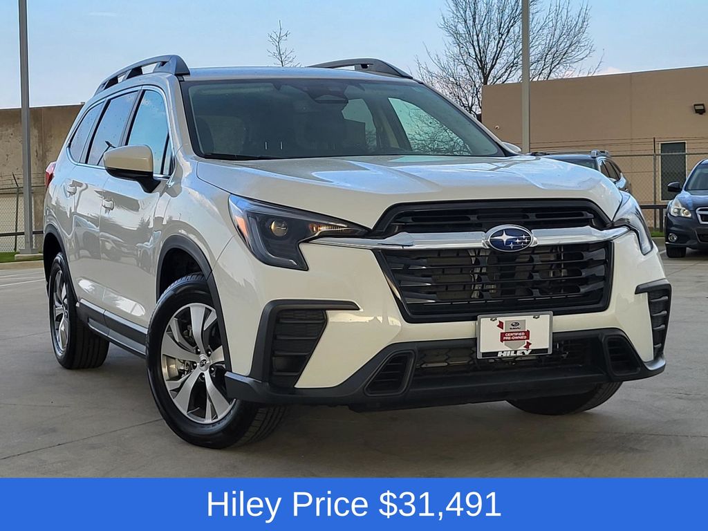 2024 Subaru Ascent Premium's photo