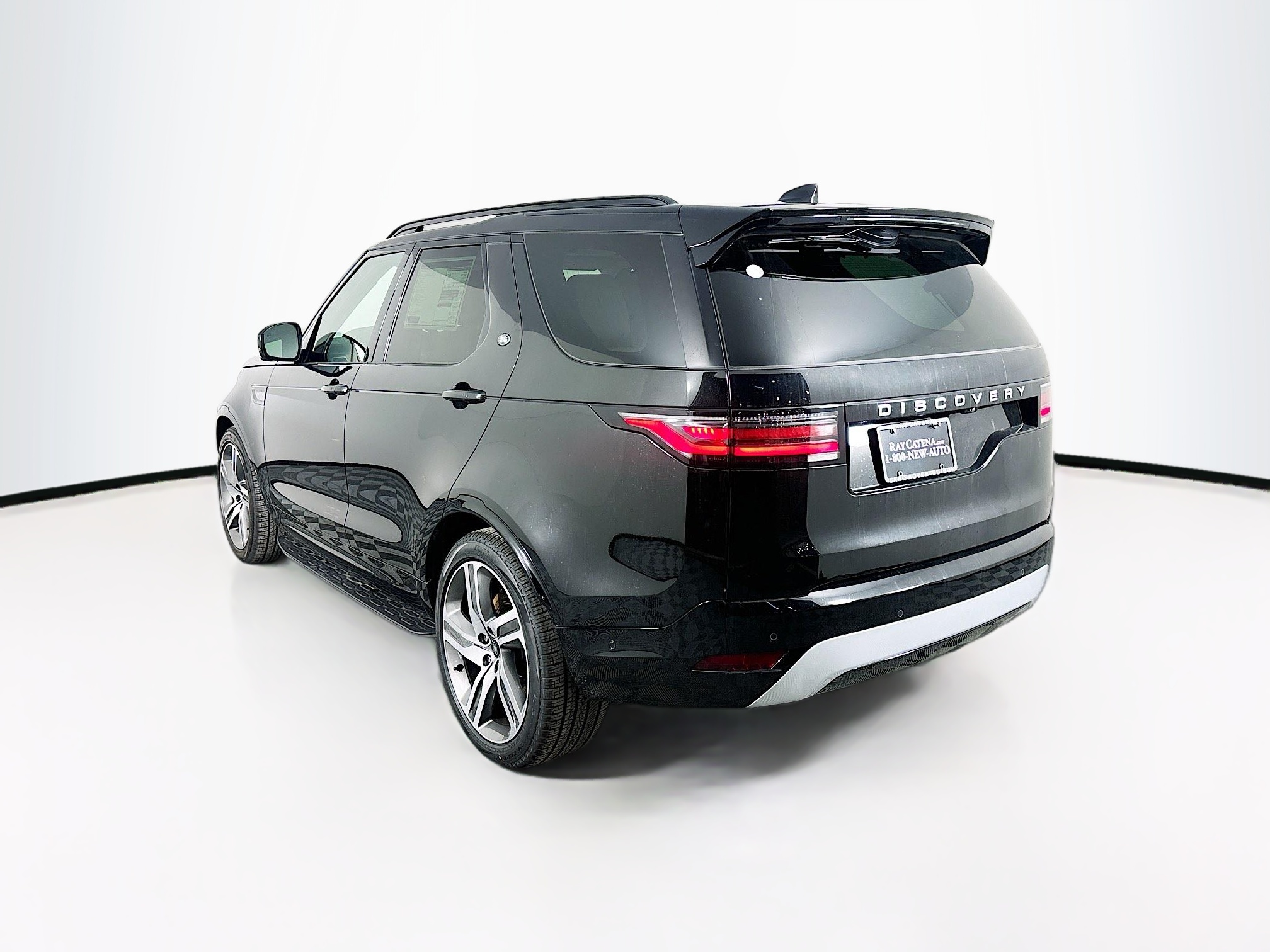 2025 Land Rover Discovery Metropolitan Edition photo 7
