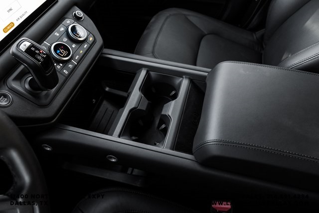 2025 Land Rover Defender 110 X-Dynamic SE photo 21