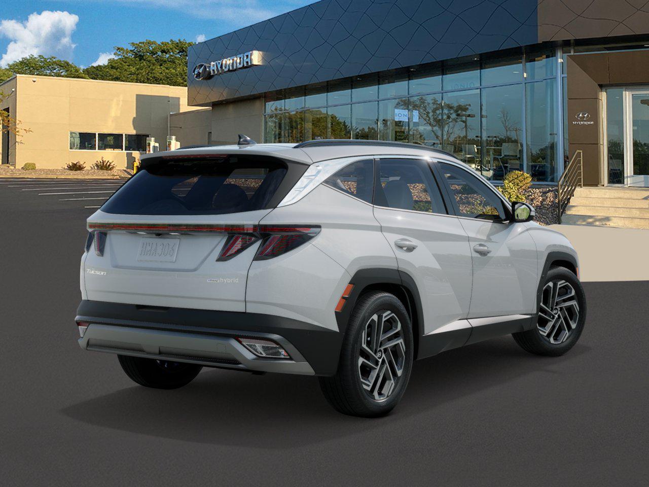 2025 Hyundai Tucson Hybrid Limited photo 2