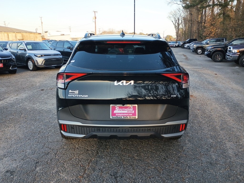 2024 Kia Sportage X-Line photo 4
