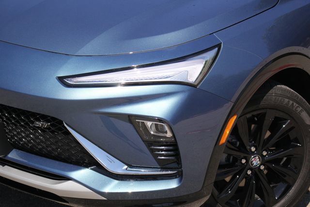 2025 Buick Envista ST photo 2