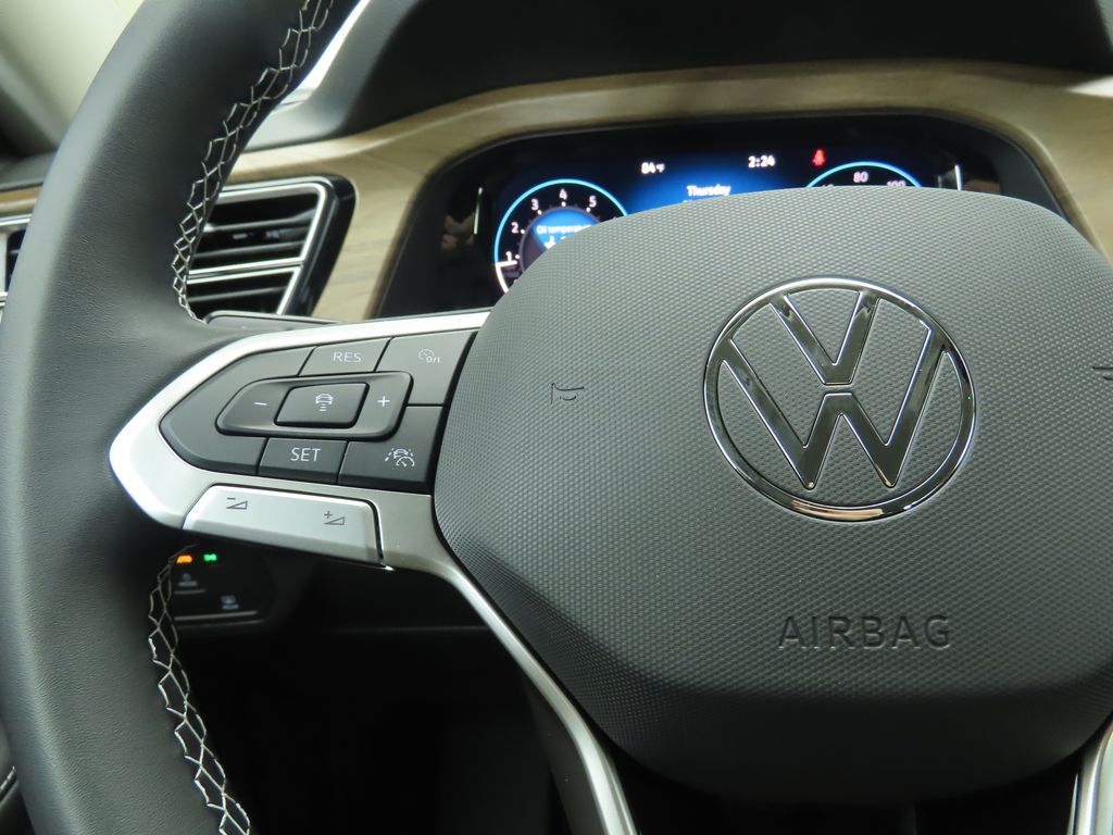 2026 Volkswagen Atlas SE photo 11