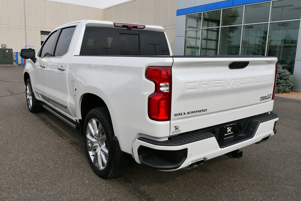 2023 Chevrolet Silverado 1500 High Country photo 4
