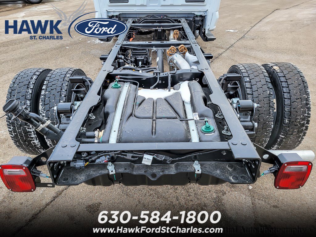 2026 FORD F-450 - Image 13