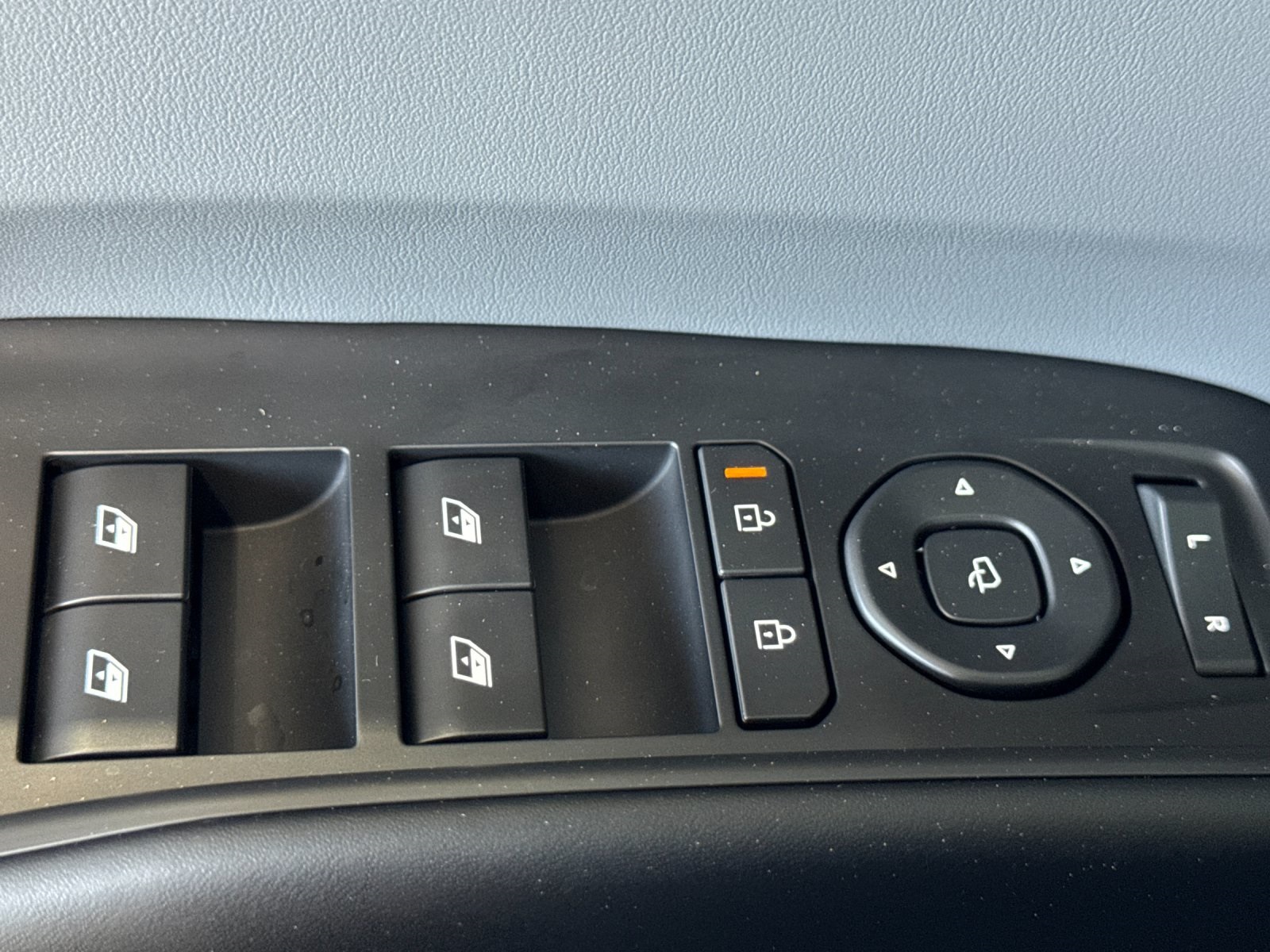2026 Kia EV9 Wind photo 11