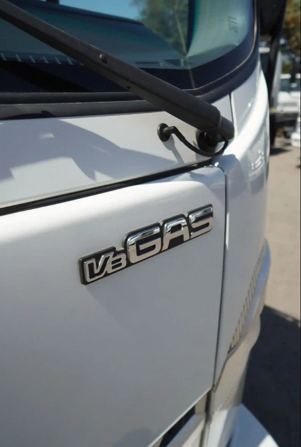 2024 Isuzu NPR photo 3