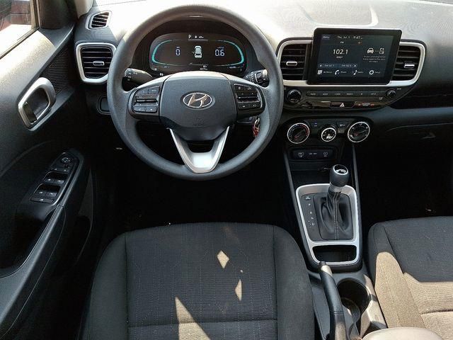 2023 Hyundai Venue SE photo 9