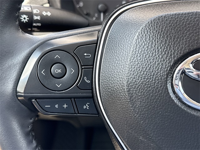 2024 Toyota Corolla Cross LE photo 20
