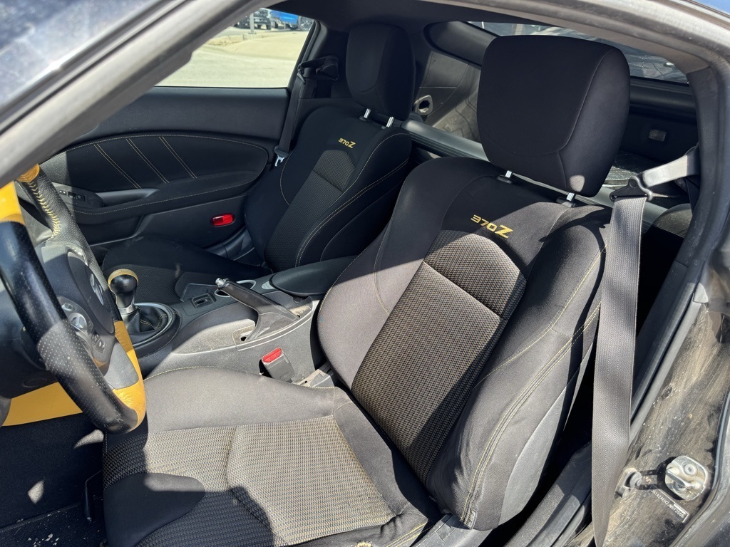 2018 Nissan 370Z Base photo 2