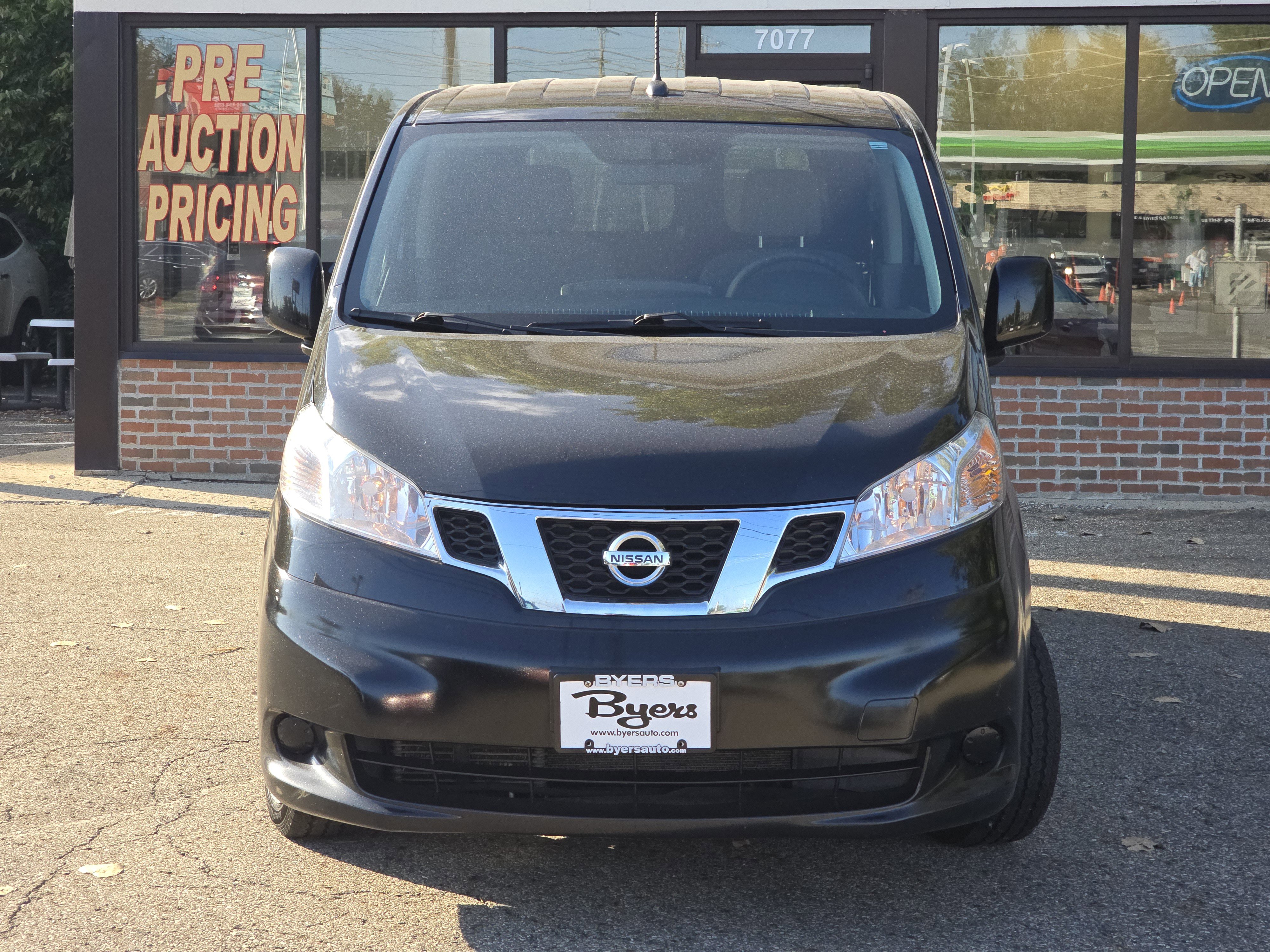Used 2015 Nissan NV200 SV with VIN 3N6CM0KN1FK733554 for sale in Columbus, OH