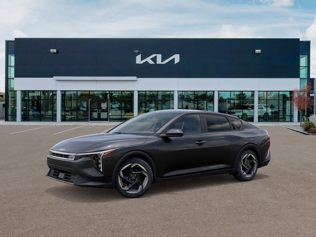2025 Kia K4 EX photo 3