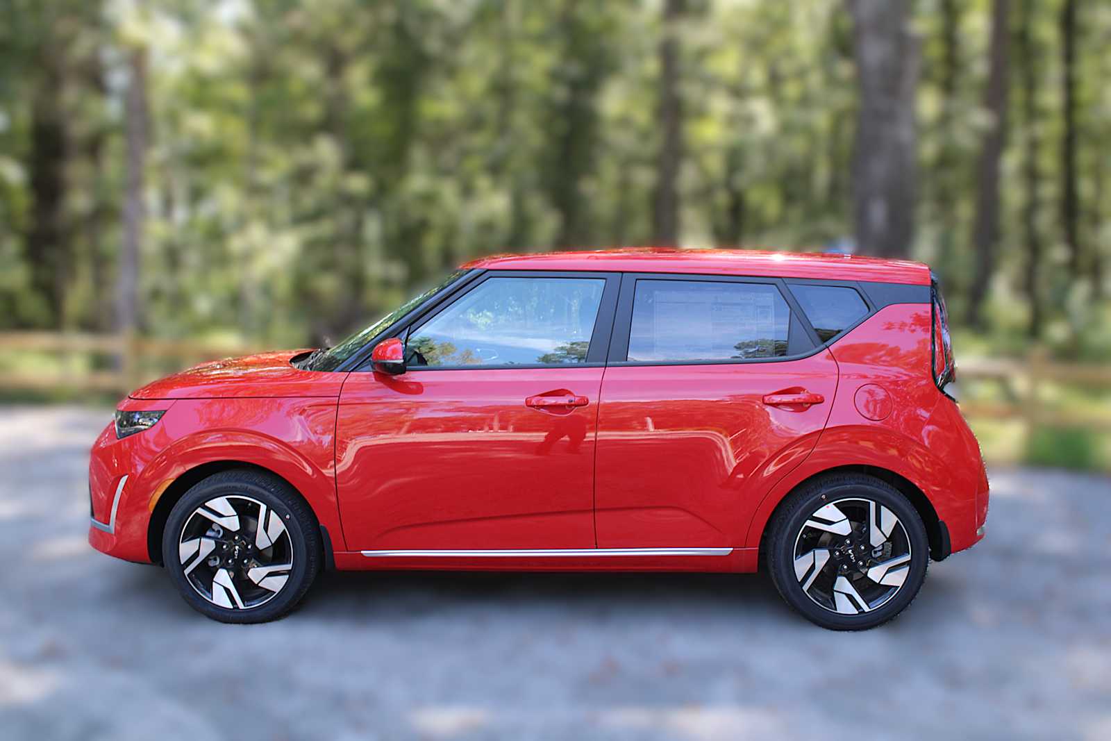 2025 Kia Soul GT-Line photo 4