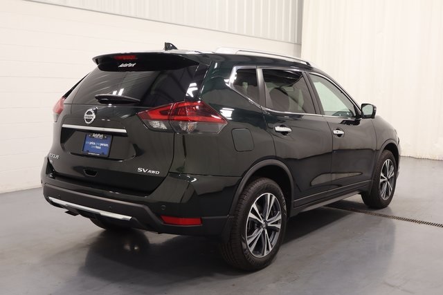 2019 Nissan Rogue SV photo 8