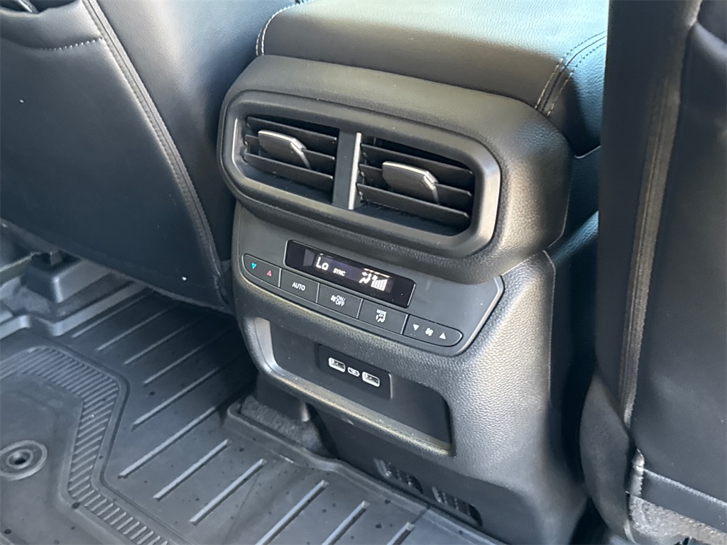 2023 Honda Pilot EX-L photo 19