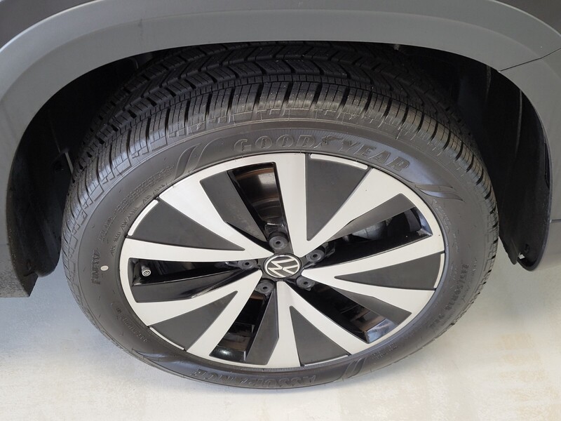 2023 Volkswagen Taos SE photo 17