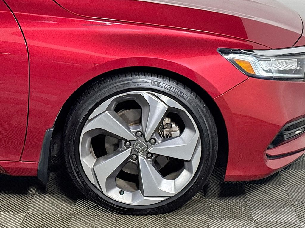 2018 Honda Accord Touring photo 22