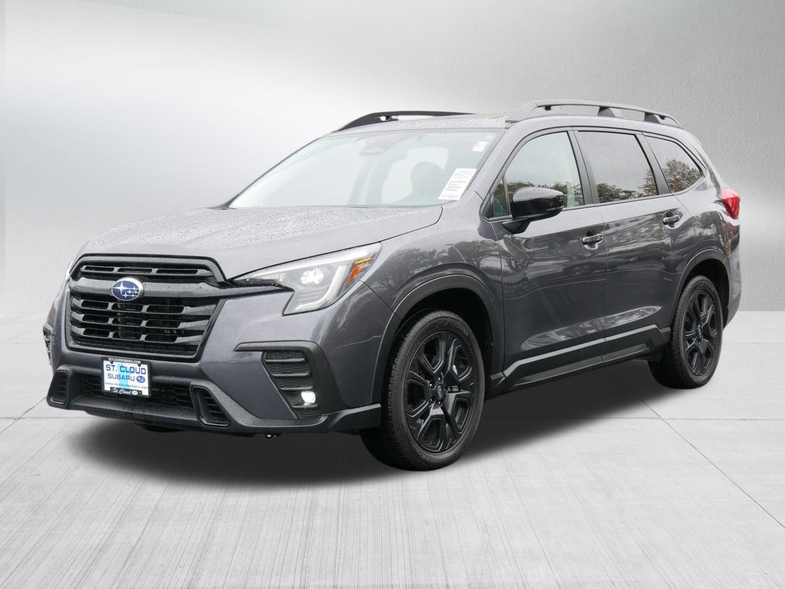 2024 Subaru Ascent Onyx Edition photo 3
