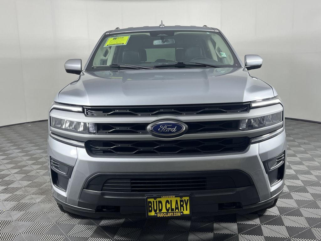 2023 Ford Expedition MAX XLT photo 2